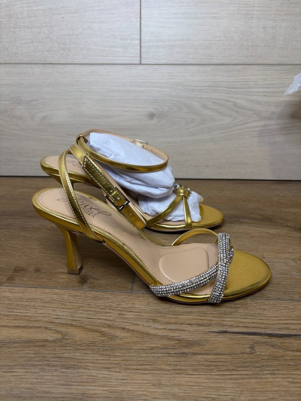Jewel Badgley Mischka Fiji Ankle Strap Sandal Gold 6.5